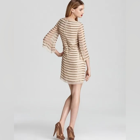 ALICE + OLIVIA Ivory Gold Metallic Beaded Bell Sleeve 3/4 Sheath Stripe S - Picture 5 of 16